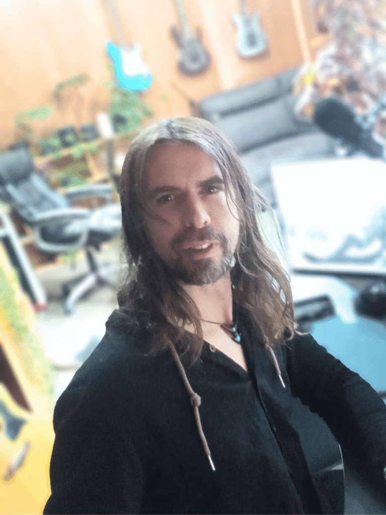 Luke Moretti The Online Blogger