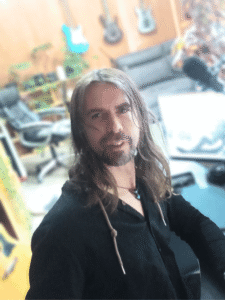 Luke Moretti The Online Blogger